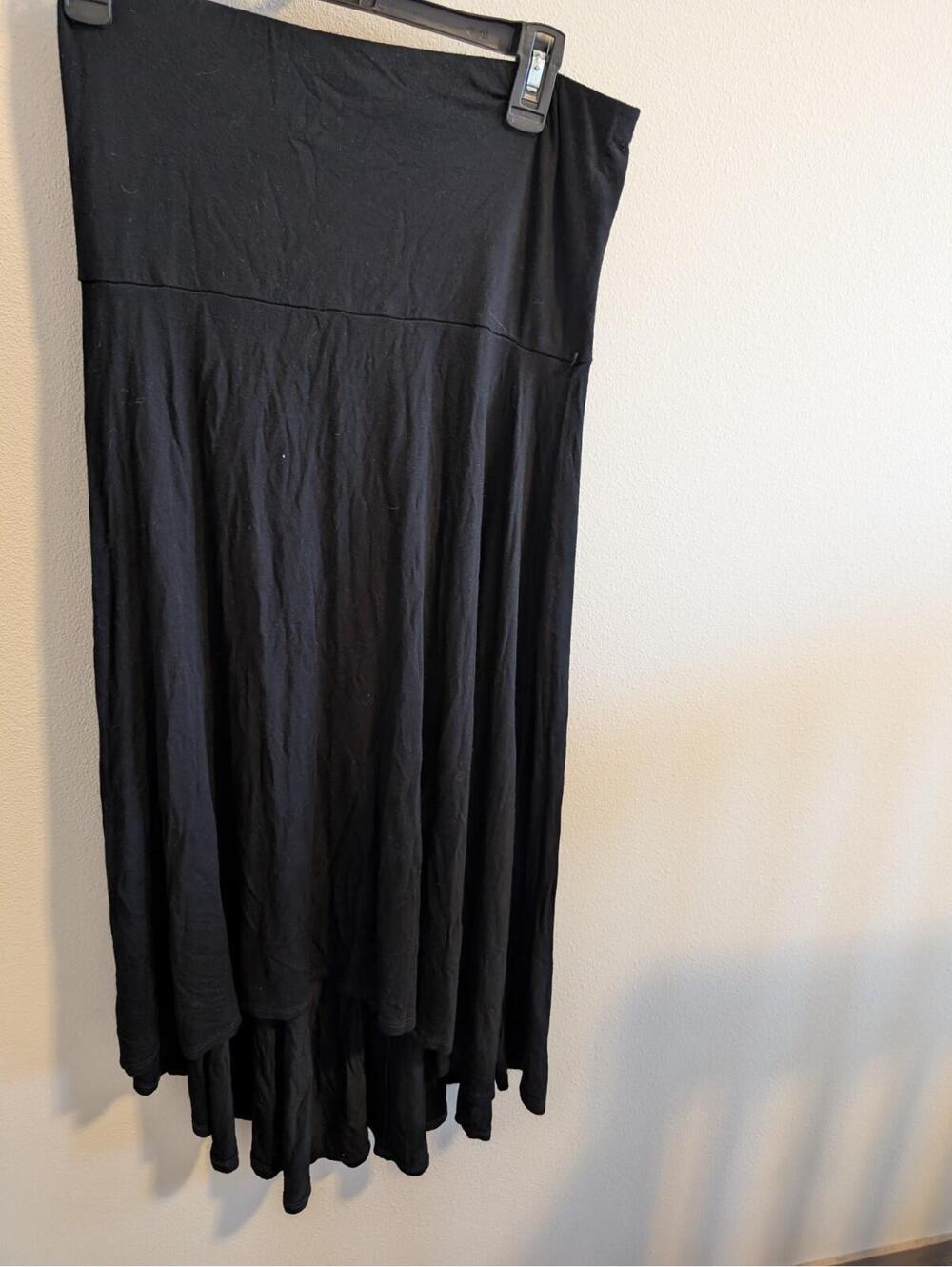 Motherhood Maternity Women's Medium Black Maxi Skirt Long Flowy Lightweight EUC